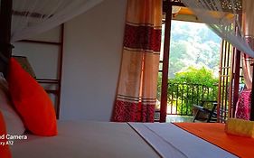 Srimali'S Residence