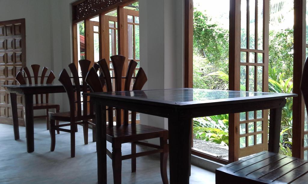 Srimali'S Residence Unawatuna Exterior photo