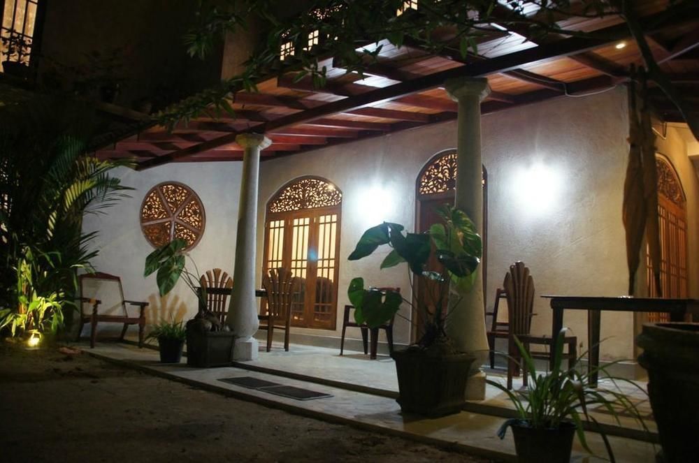 Srimali'S Residence Unawatuna Exterior photo