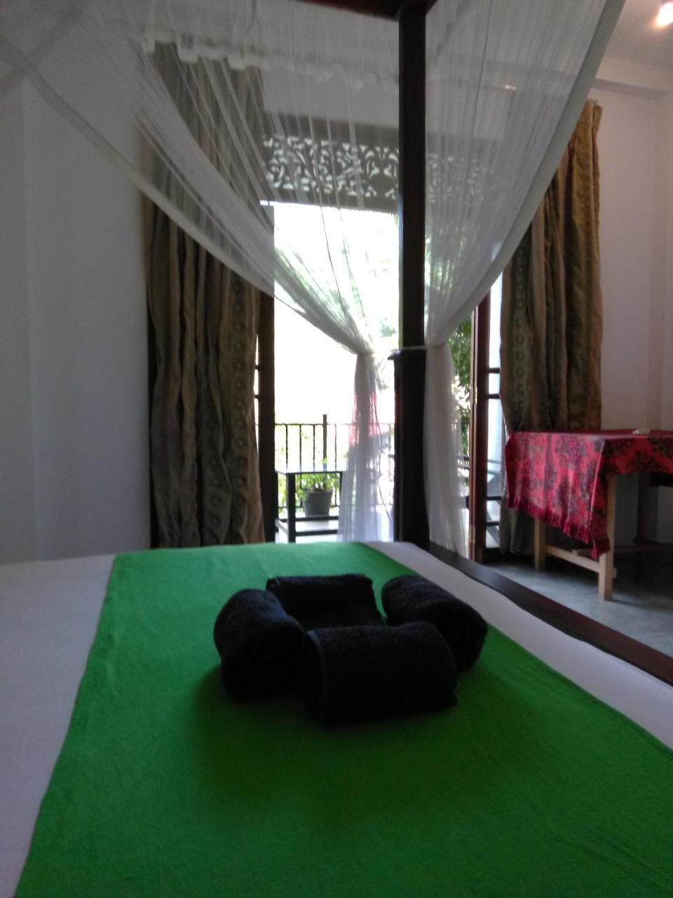 Srimali'S Residence Unawatuna Exterior photo